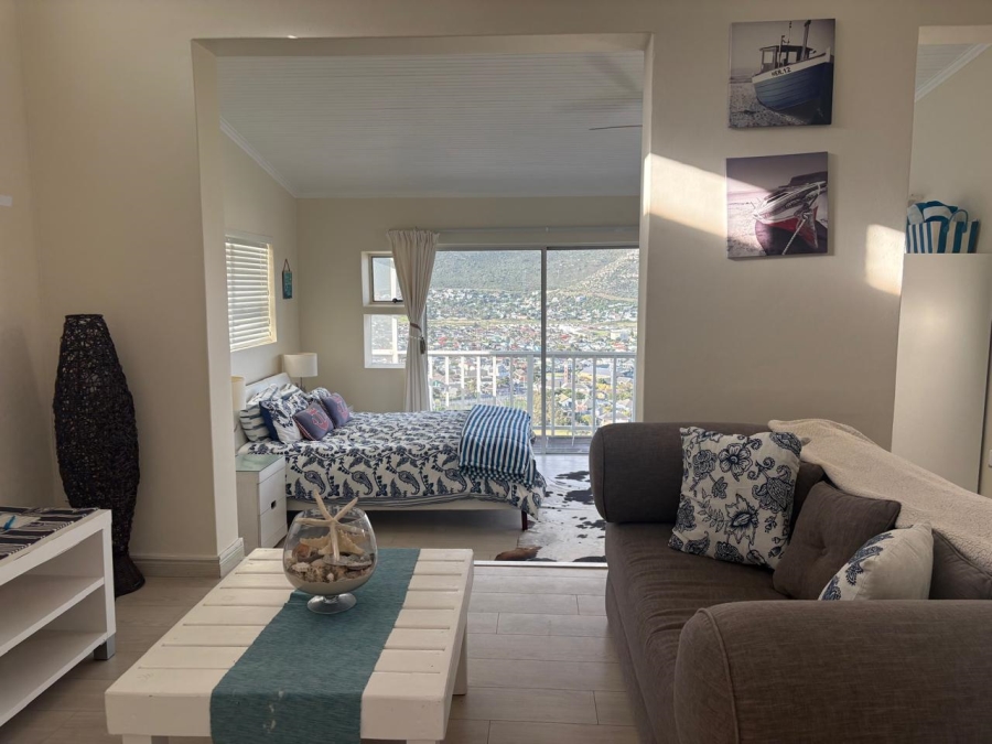 To Let 1 Bedroom Property for Rent in Fish Hoek Western Cape